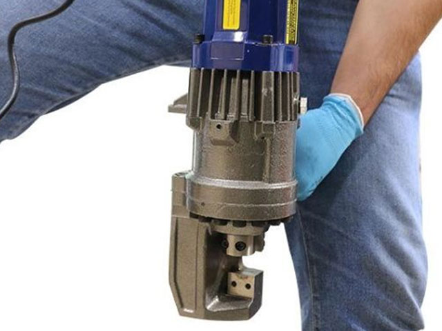 ویژگی‌های قیچی پرتابل